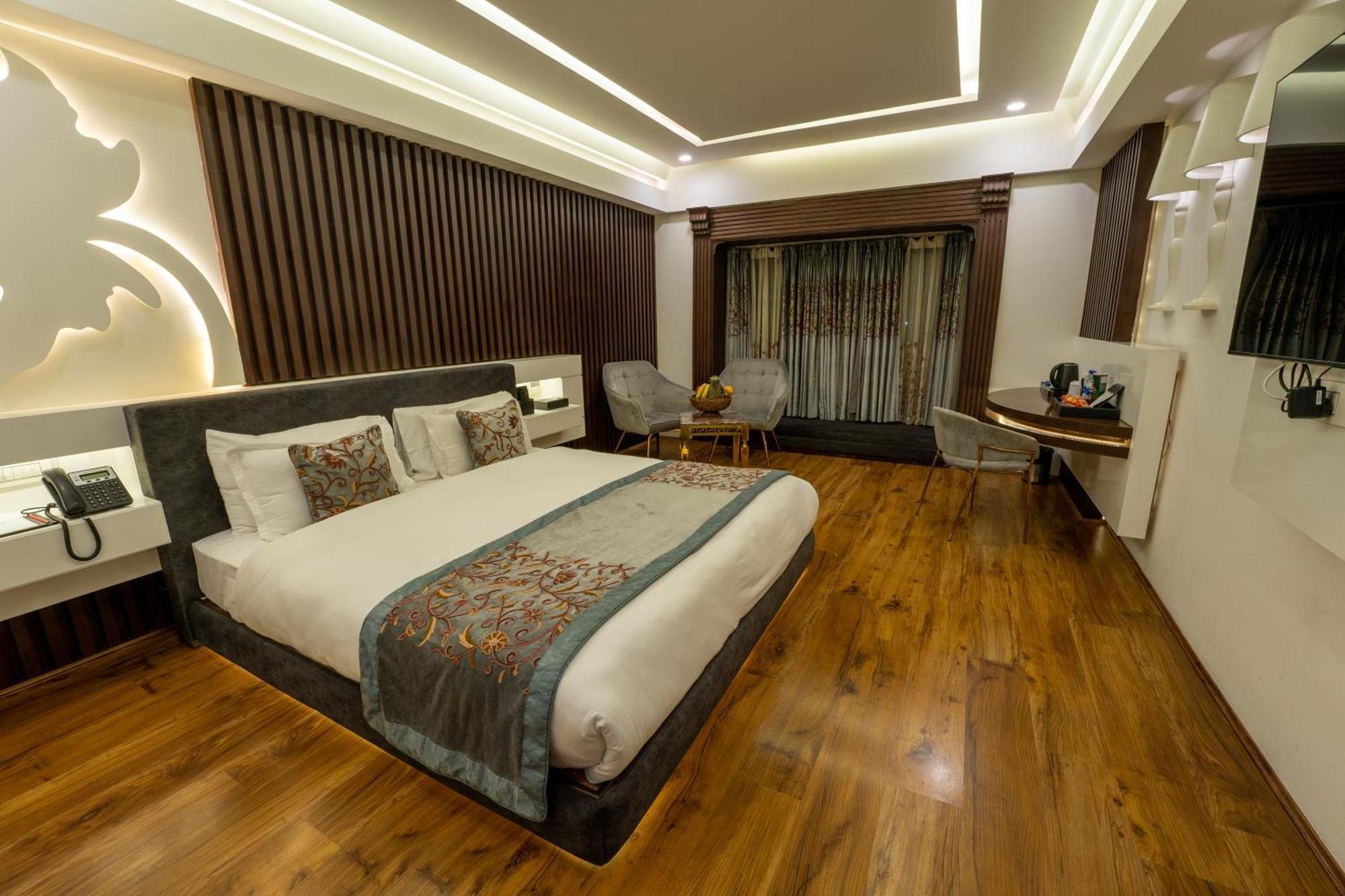 Hotel Snowland, Srinagar Exterior photo